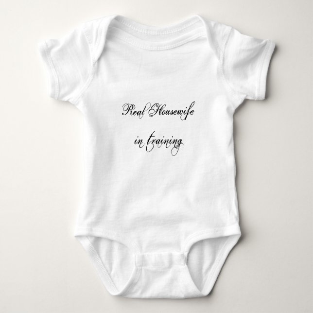 Echte Hausfrau in der Ausbildung Säugling Strample Baby Strampler (Vorderseite)