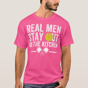 Echte Männer bleiben aus der Küche Lustiger Pickle T-Shirt