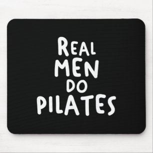 Echte Männer machen Pilates-Workout-Übung Yoga-Fit Mousepad