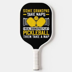 Echte Omas und Opas Rallye — Nickerchen Optional Pickleball Schläger