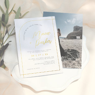 Echtes Gold Bogen Elegante Typografie Foto Hochzei Folieneinladung
