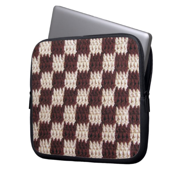 Ecru Schachbrett Artisan Crochet Print Electronics Laptopschutzhülle (Vorderseite Links)