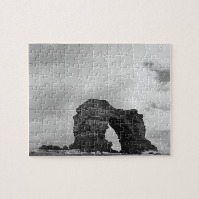 Ecuador, Galapagos-Inseln, Darwin Island, Waves Puzzle (Horizontal)