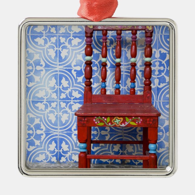 Ecuador. Oberstadt von Otavalo. Historisch Ornament Aus Metall (Vorne)