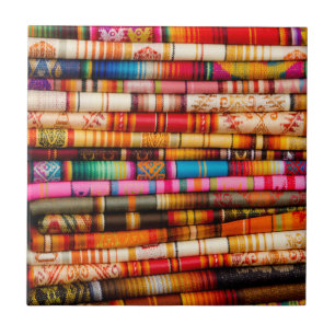 Ecuador, Quito Area, Otavalo Kunsthandwerksmarkt Fliese