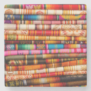 Ecuador, Quito Area, Otavalo Kunsthandwerksmarkt Steinuntersetzer