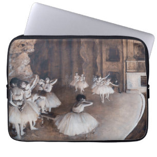 Edgar Degas - Ballettprobe auf der Bühne Laptopschutzhülle