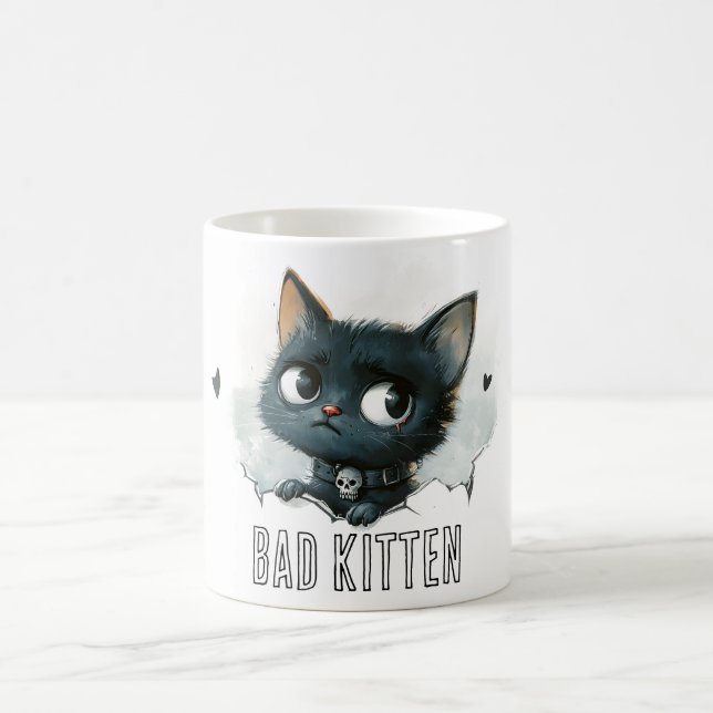 Edgy Kitten Illustration - "Bad Kitten" Text Kaffeetasse (Mittel)