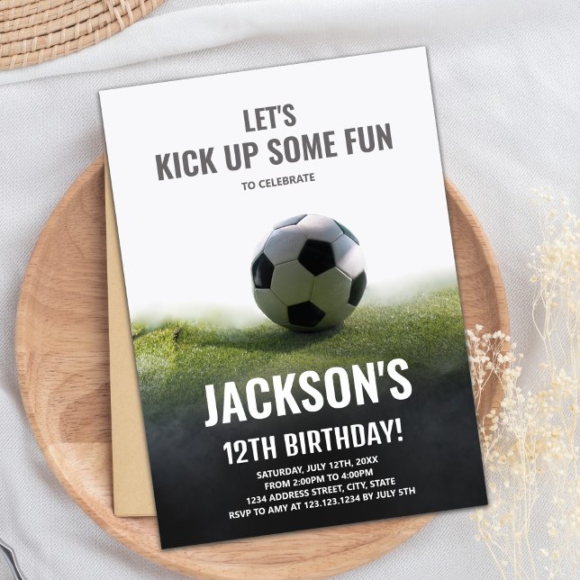 Editable Boys Sports Party Card mit klassischem Th Einladung (White Black Soccer Birthday Invitations)