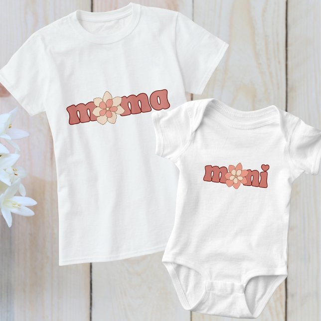 Editierbare Farben Mama mit Blume Match Mini T-Shirt (Von Creator hochgeladen)