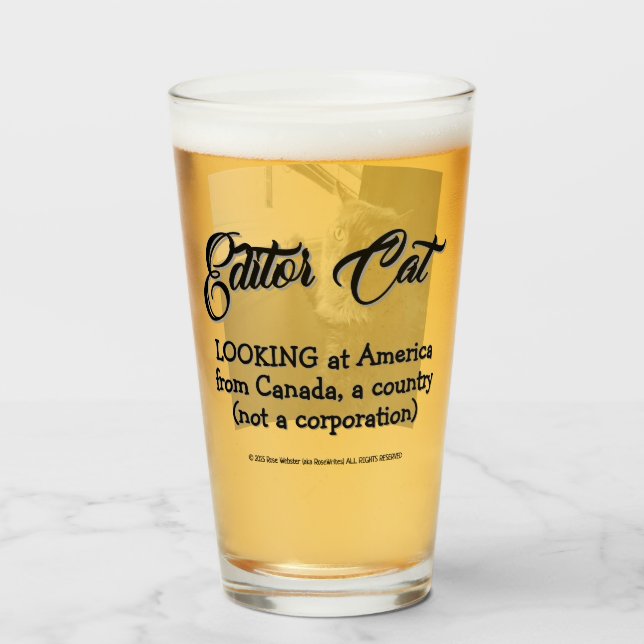 Editor Cat by RoseWrites Glass Cup Glas (Rückseite (gefüllt))