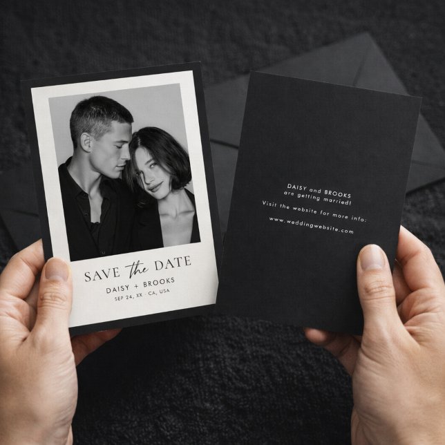 Editorial Minimalist Black White Typography Photo Save The Date (Von Creator hochgeladen)