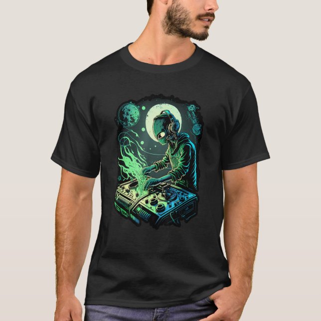 EDM Alien Rave Astronaut Alien DJ Alien DJing in S T-Shirt (Vorderseite)