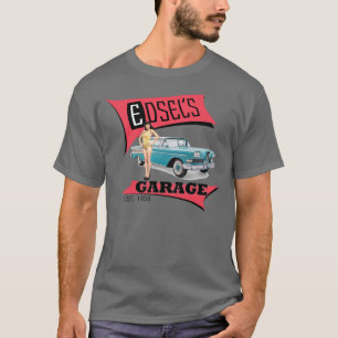 Edsels Garage im Rosa T-Shirt
