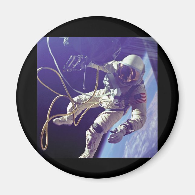 Edward H. White, erste amerikanische Walker NASA Magnet (Vorne)