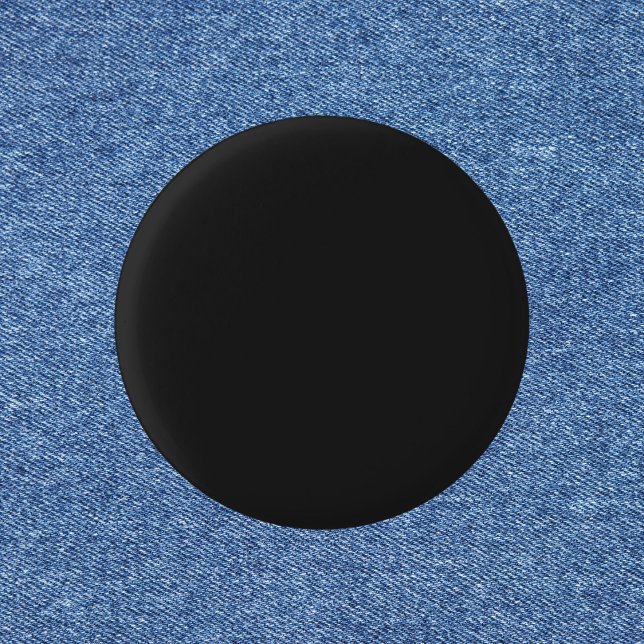 Eerie Black Solid Color Button (Von Creator hochgeladen)