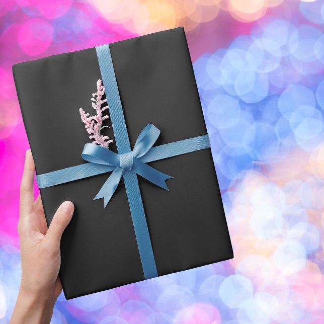 Eerie Black Solid Color Geschenkpapier (Von Creator hochgeladen)