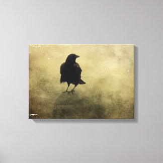 Eerie Crow in Nebel Leinwanddruck