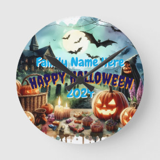 Eerie Halloween Night Watercolor Runde Wanduhr