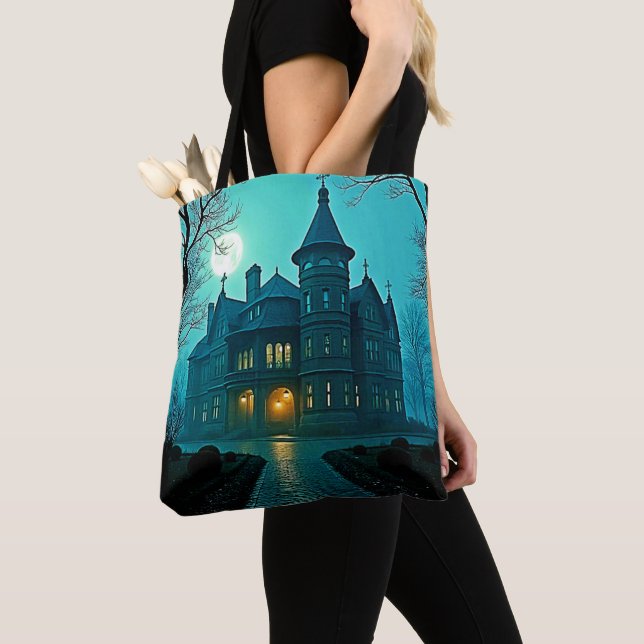 Eerie Viktorianisch Mansion Moonlight (Von Nahem)
