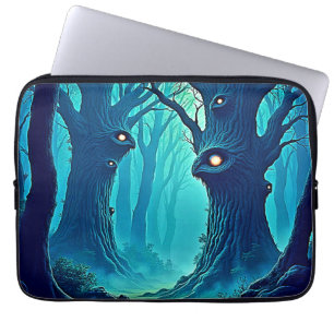 Eerie Woodland Eyes Laptopschutzhülle
