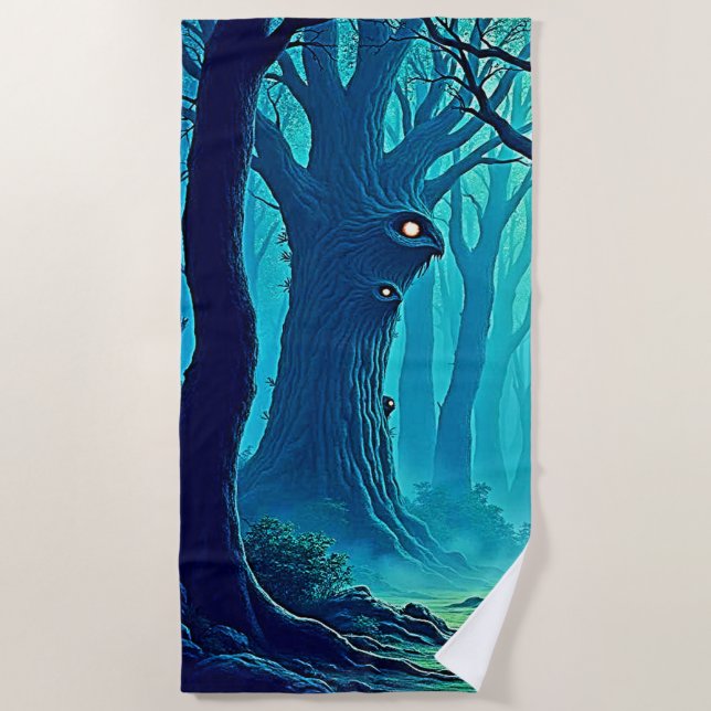 Eerie Woodland Eyes Strandtuch (Vorderseite)