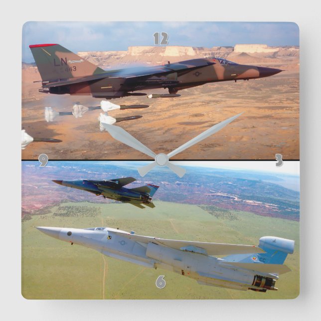 EF-111 RAVEN und F-111 AARDVARK Quadratische Wanduhr (Vorderseite)