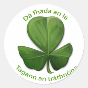 Egal wie lange der Tag ist, der Abend kommt. Runder Aufkleber