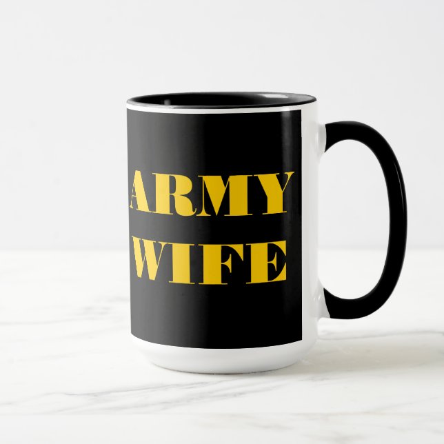 Ehefrau der Tasse (Rechts)