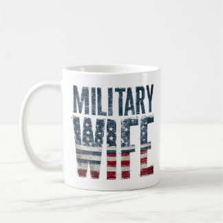 Ehefrau eines Militärangehörigen patriotisch rot,  Kaffeetasse