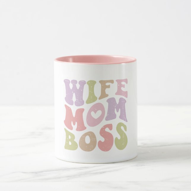 Ehefrau Mama Boss Retro Script Groovy Mutter Tag Tasse (Zentrum)