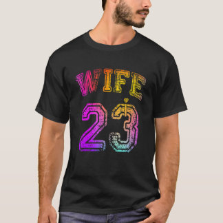 Ehefrau Verlobungsfeier Ehefrau Matching 2023 Hoch T-Shirt