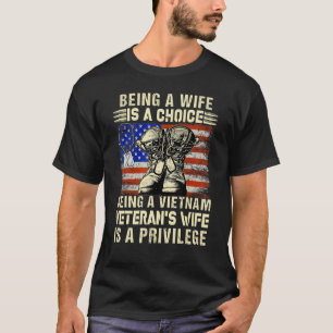 Ehefrau zu sein ist eine Entscheidung, die Ehefrau T-Shirt