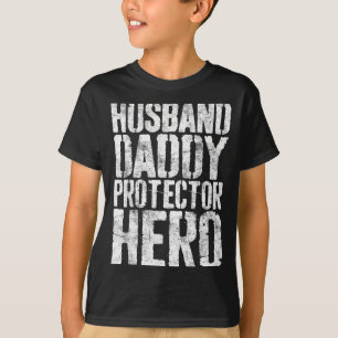Ehemann Daddy Beschützer Held Vater Design T-Shirt