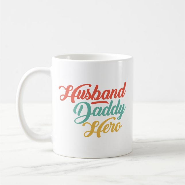 Ehemann, Daddy, Held Kaffeetasse (Links)
