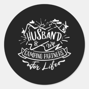Ehemann & Ehefrau Camping Partner für das Leben Runder Aufkleber