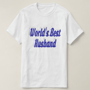 Ehemann mit blauem Text-T - Shirt
