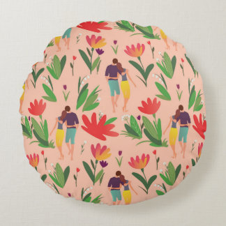 Ehepaar in der Liebe geht zwischen Blume Rundes Kissen