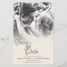 Ehepaar küssen in Monochrome