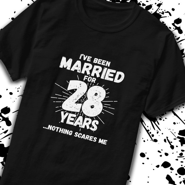 Ehepaare Verheiratet 28 Jahre Witziger 28. Jahrest T-Shirt (Von Creator hochgeladen)