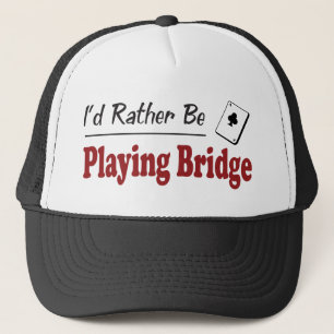 Eher spielt Brücke Truckerkappe