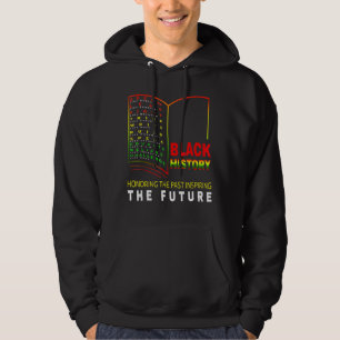 Ehre der Vergangenheit, die den Schwarzen Hist in Hoodie