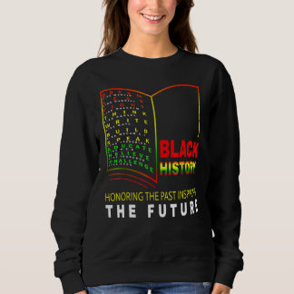 Ehre der Vergangenheit, die den Schwarzen Hist in Sweatshirt