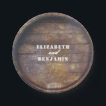 Eichenholzverheiratung am unteren Ende der Rustika Pappteller<br><div class="desc">Alte Holzeiche Barrel Boden rustikale Land Hochzeitspapier Teller</div>