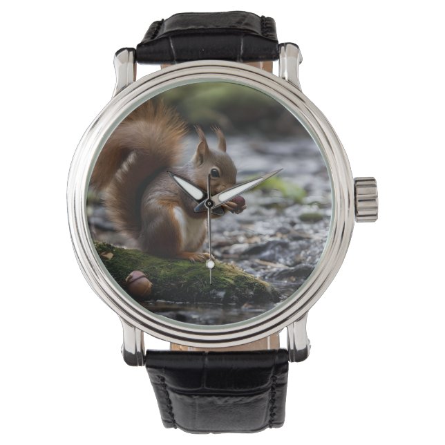 Eichhörnchen am Fluss, das eine Mais isst, Armbanduhr (Vorderseite)