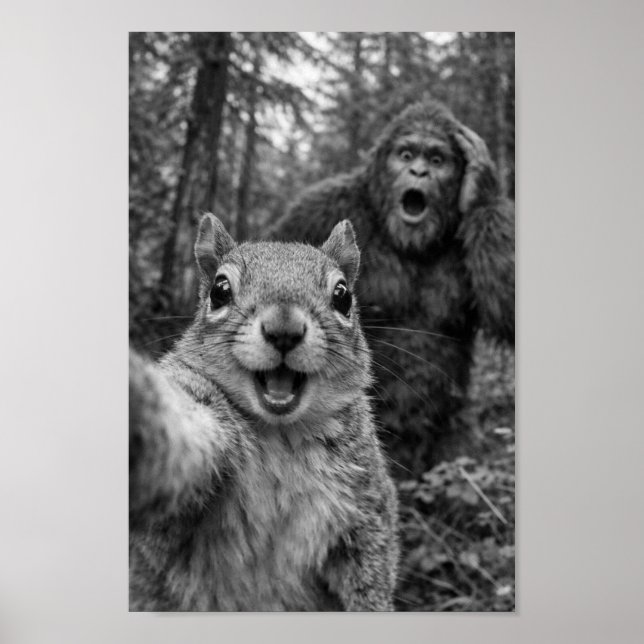 Eichhörnchen Bigfoot Überraschtes Selfie Poster (Vorne)