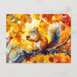 Eichhörnchen, das in einem bunten Herbstbaum eine  Postkarte