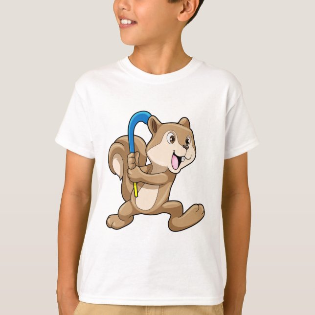 Eichhörnchen im Feldhockey mit Stick T-Shirt (Vorderseite)