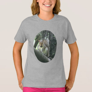 Eichhörnchen in der Baummalerei T-Shirt