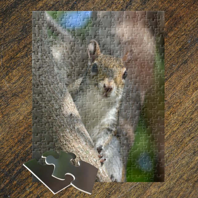 Eichhörnchen in einer Baumnaturfotografie Puzzle (Von Creator hochgeladen)